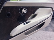 アストンマーティン DB11 ローンチエディション