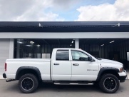 ダッジ ラム1500クワッドキャブ SLT　5.7HEMI