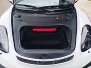 ポルシェ ケイマン GT4