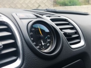 ポルシェ ケイマン GT4