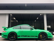 ポルシェ 911(Type997) ＧＴ３ＲＳ特注色シグナルグリーン