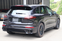 ポルシェ カイエン GTS