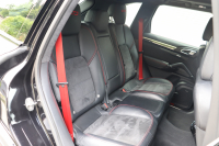 ポルシェ カイエン GTS