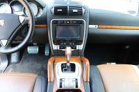 ポルシェ カイエン ターボS