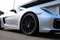 ポルシェ ケイマン GTS
