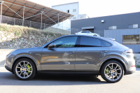 ポルシェ カイエン クーペハイブリッド