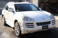 ポルシェ カイエン ベースグレード