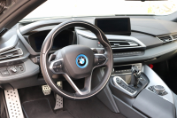 BMW i8 ピュアインパルス