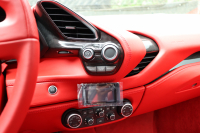 フェラーリ 488スパイダー ベースグレード