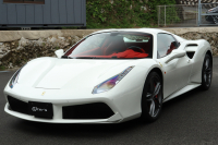 フェラーリ 488スパイダー ベースグレード