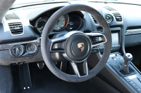 ポルシェ ケイマン 981GT4