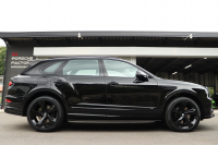 ベントレー ベンテイガ V8