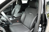 ベントレー ベンテイガ V8