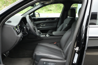 ベントレー ベンテイガ V8