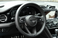 ベントレー ベンテイガ V8