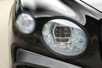 ベントレー ベンテイガ V8