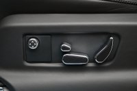 ベントレー ベンテイガ V8