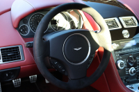 アストンマーティン V12 ヴァンテージ MT