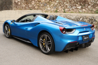 フェラーリ 488スパイダー 