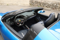 フェラーリ 488スパイダー 