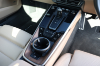 ポルシェ 911(Type992) タルガ4