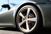 ポルシェ 911(Type992) タルガ4