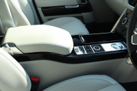 ランドローバー オートバイオグラフィー SV