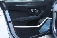 ランボルギーニ ウルス ペルフォルマンテ