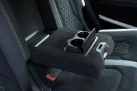 ランボルギーニ ウルス ペルフォルマンテ