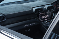 ランボルギーニ ウルス ペルフォルマンテ