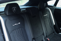 ランボルギーニ ウルス ペルフォルマンテ