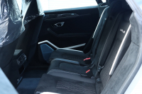 ランボルギーニ ウルス ペルフォルマンテ