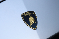 ランボルギーニ ウルス ペルフォルマンテ