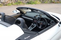 ポルシェ 718スパイダー 