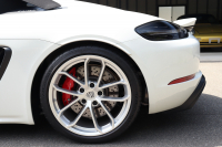 ポルシェ 718スパイダー 