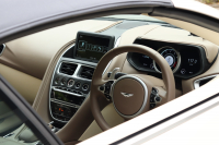 アストンマーティン DB11 ヴォランテ