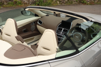 アストンマーティン DB11 ヴォランテ