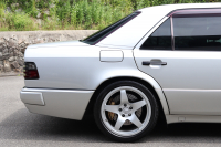 メルセデスベンツ Eクラス E500リミテッド