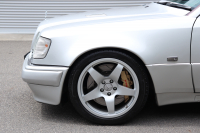 メルセデスベンツ Eクラス E500リミテッド