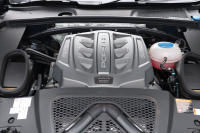 ポルシェ マカン ターボパフォーマンス