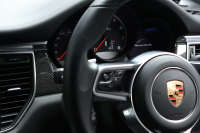 ポルシェ マカン ターボパフォーマンス