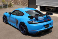 ポルシェ 718 ケイマン GT4RS