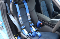 ポルシェ 718 ケイマン GT4RS