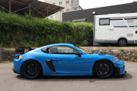 ポルシェ 718 ケイマン GT4RS