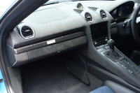 ポルシェ 718 ケイマン GT4RS