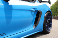 ポルシェ 718 ケイマン GT4RS