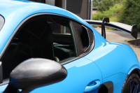 ポルシェ 718 ケイマン GT4RS