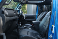 ジープ ラングラー アンリミテッド　サハラ　スカイワンタッチパワートップ4WD