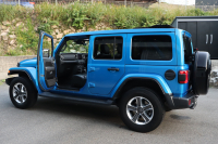 ジープ ラングラー アンリミテッド　サハラ　スカイワンタッチパワートップ4WD