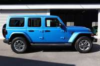 ジープ ラングラー アンリミテッド　サハラ　スカイワンタッチパワートップ4WD